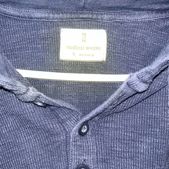 Men’s XL Mutual Weave Navy Blue Hooded Sweatshirt - Picture 2 of 3